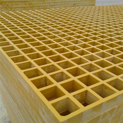 玻璃鋼格柵蓋板與玻璃鋼格柵板 特性、區(qū)別與應用